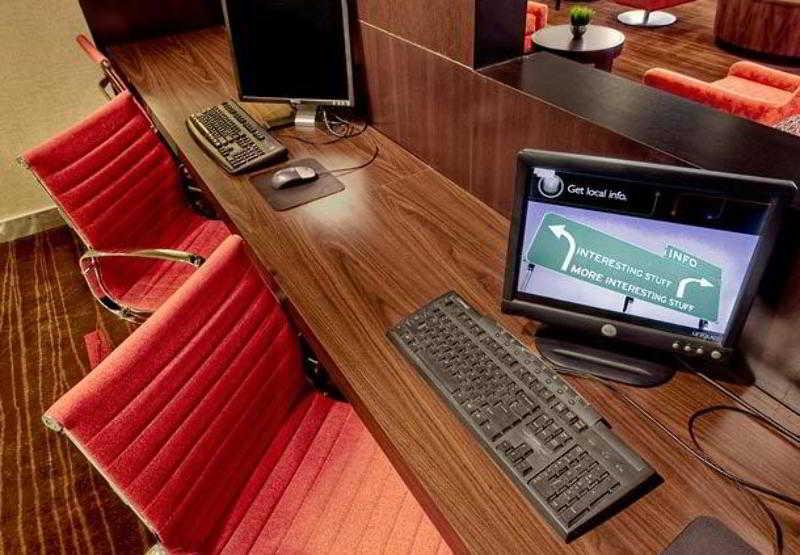 Courtyard By Marriott Bloomington Normal Hotel Ngoại thất bức ảnh