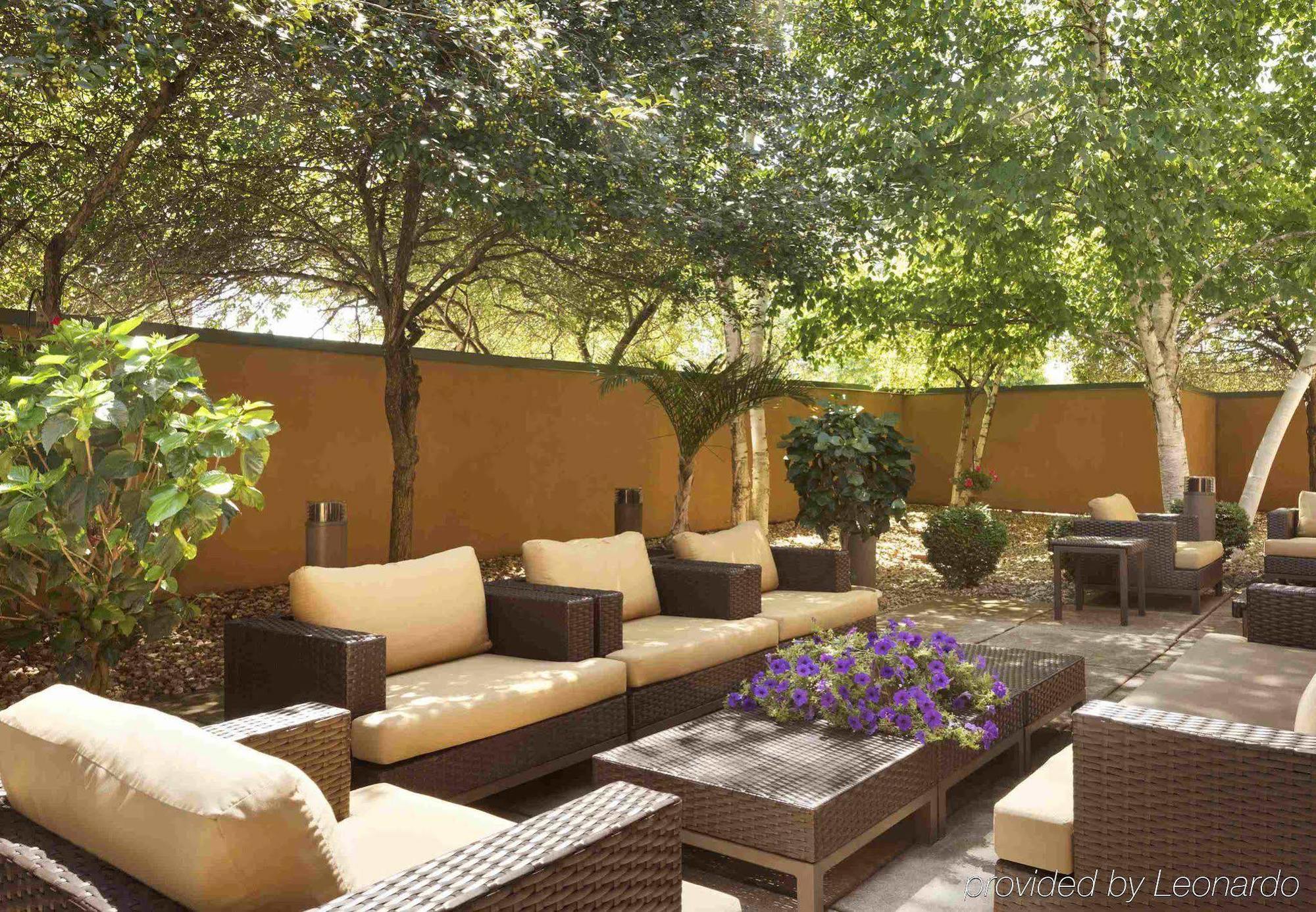 Courtyard By Marriott Bloomington Normal Hotel Ngoại thất bức ảnh