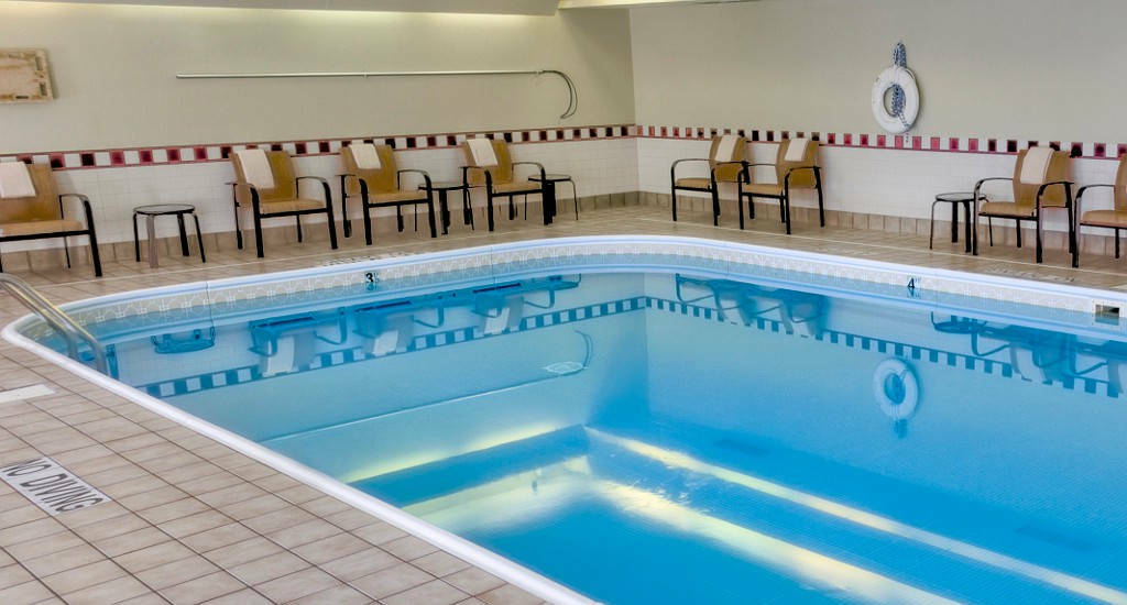 Courtyard By Marriott Bloomington Normal Hotel Ngoại thất bức ảnh
